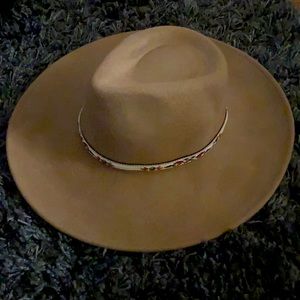 Wyeth wide brim hat